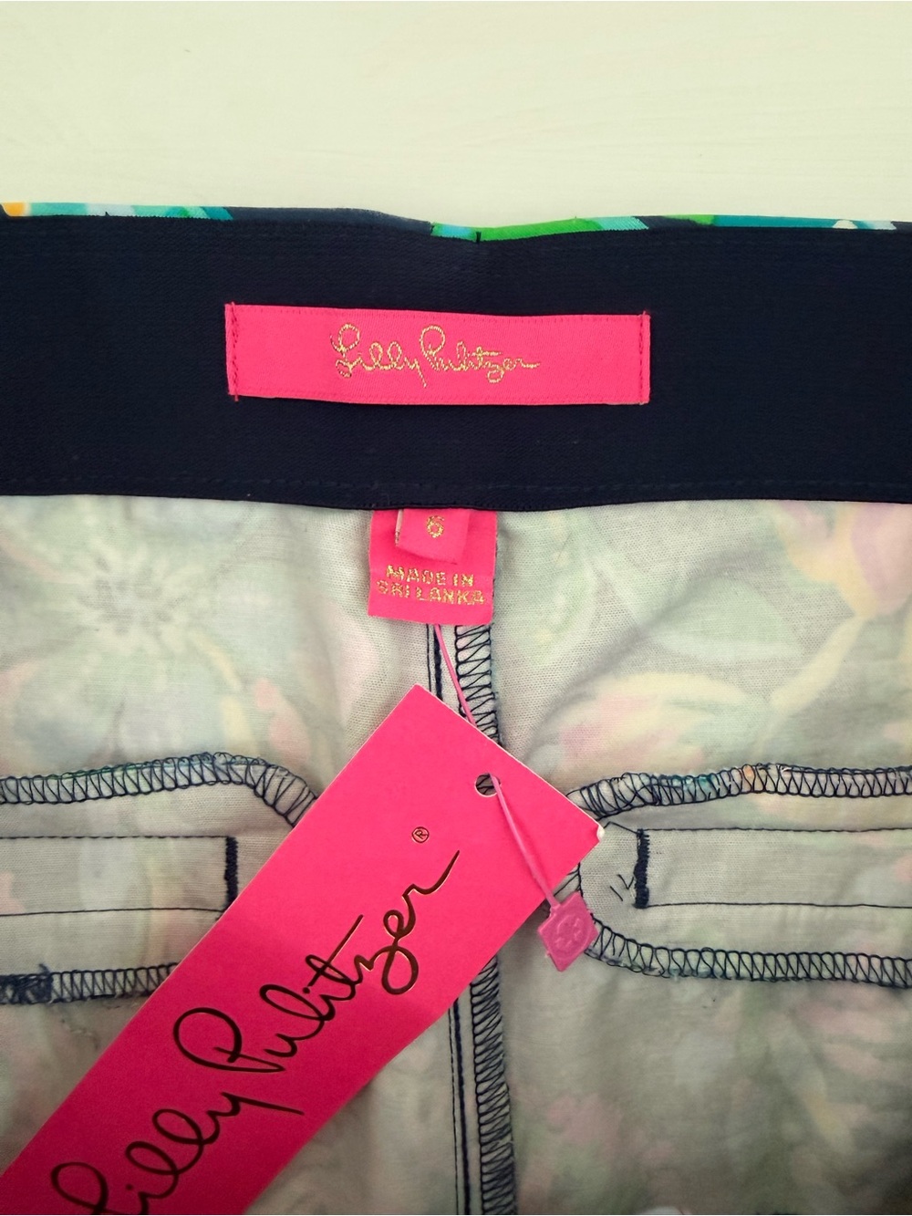 Lilly Pulitzer Kelly Stretch Pants High Tide Navy She’s Got Sol NWT Size 6 - Picture 4 of 8